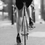 What should you not wear when cycling