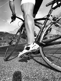 How does cycling affect leg muscles